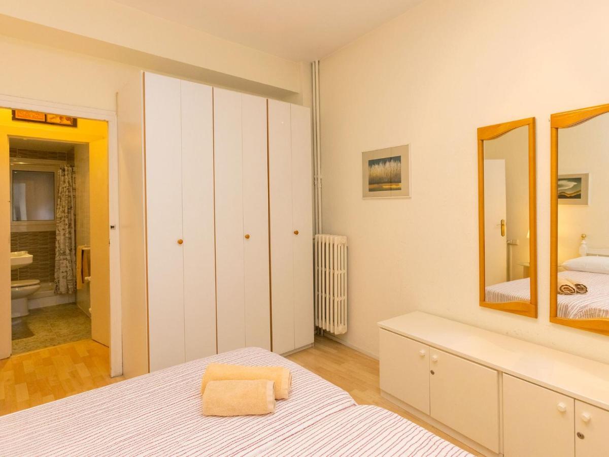 Apartment Eixample Dret Corsega Roger Lluria By Interhome Barcelona Kültér fotó